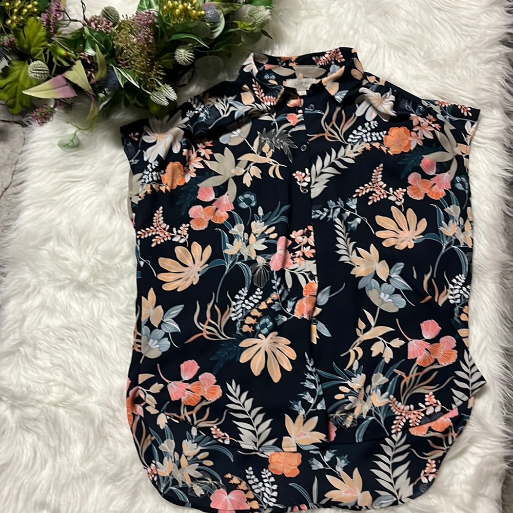 Loft women no sleeves blue and flowers blouse shirt